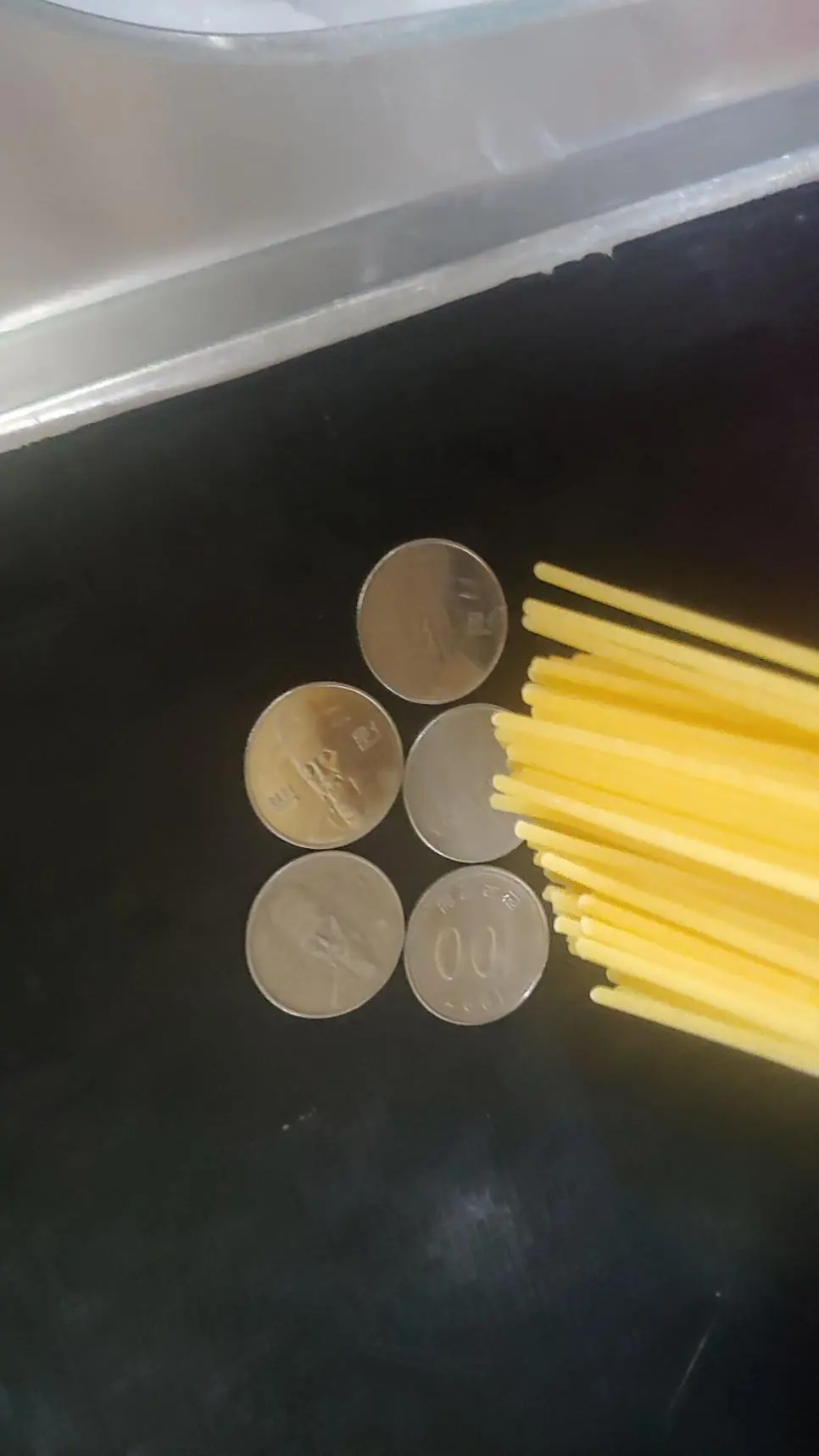 ??? : 스파게티 1인분이 500원 크기 만큼 맞죠? | mbong.kr 엠봉