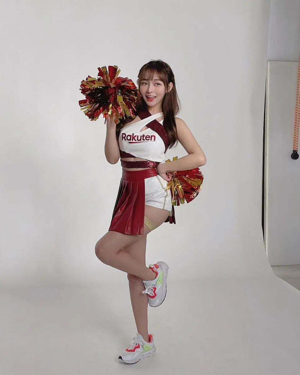 EXX8e.webp