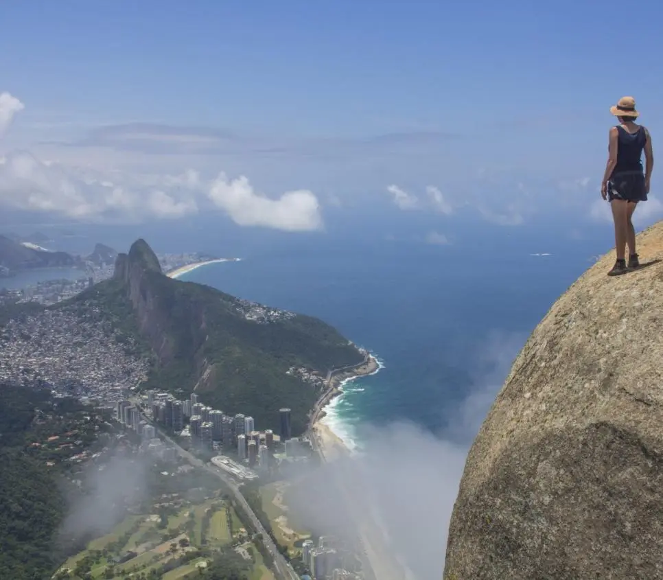 브라질 여행 중 실제로 많이 죽는다는 포토존.gif | mbong.kr 엠봉