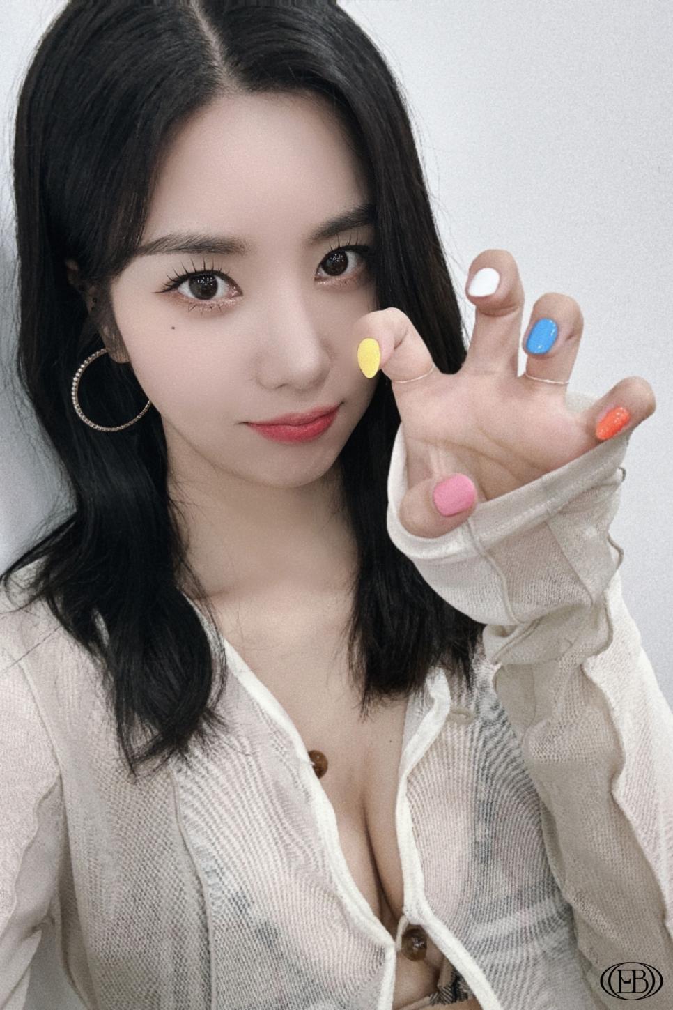 권은비 워터밤 비하인드 포토'