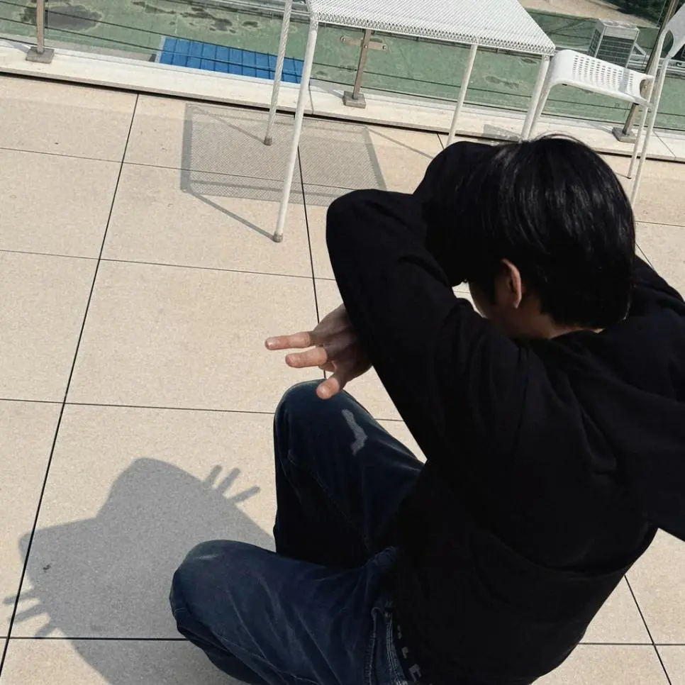 JIuOm.webp