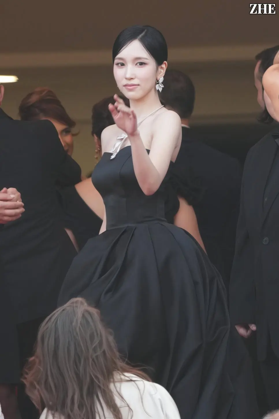 JKGyF.webp