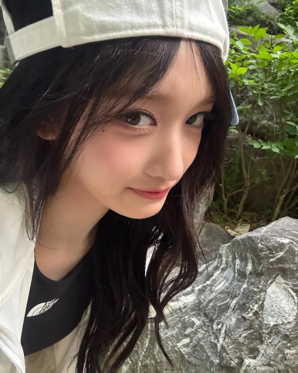 JMd8Q.webp