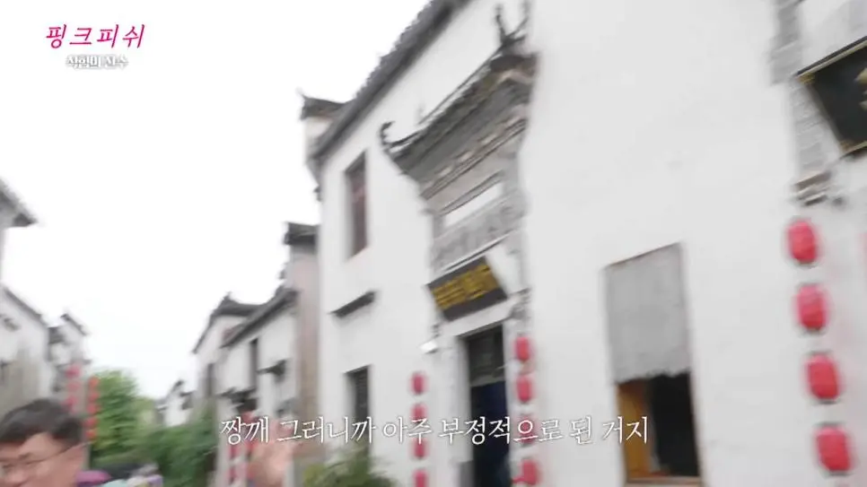 JRKgF.webp