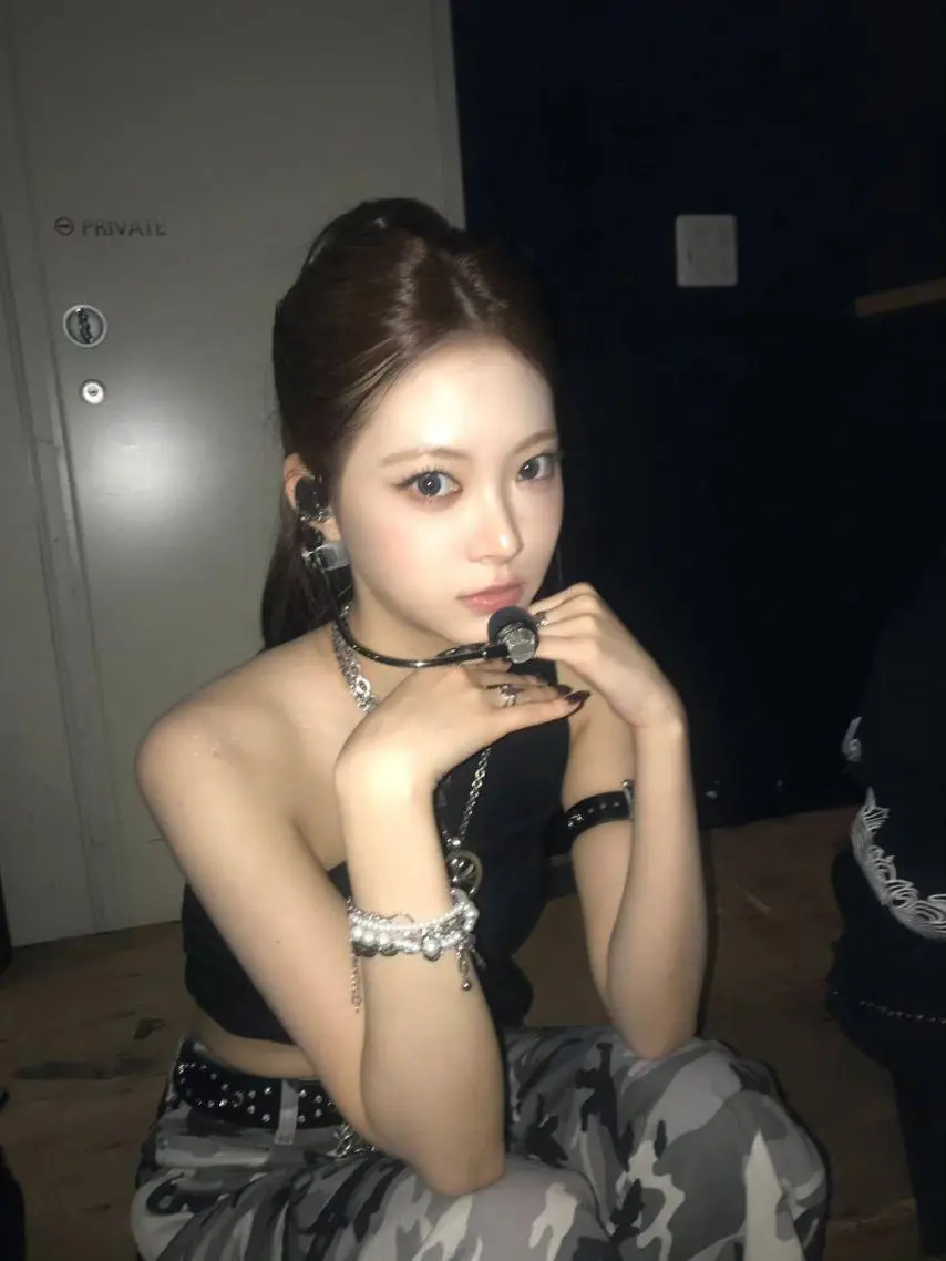 JXgGV.webp