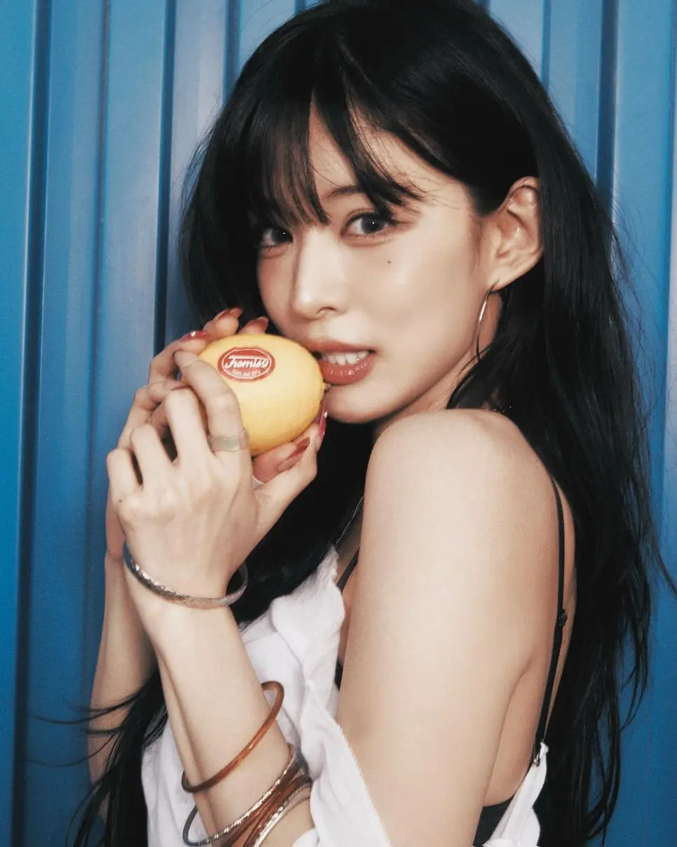 JYYmX.webp