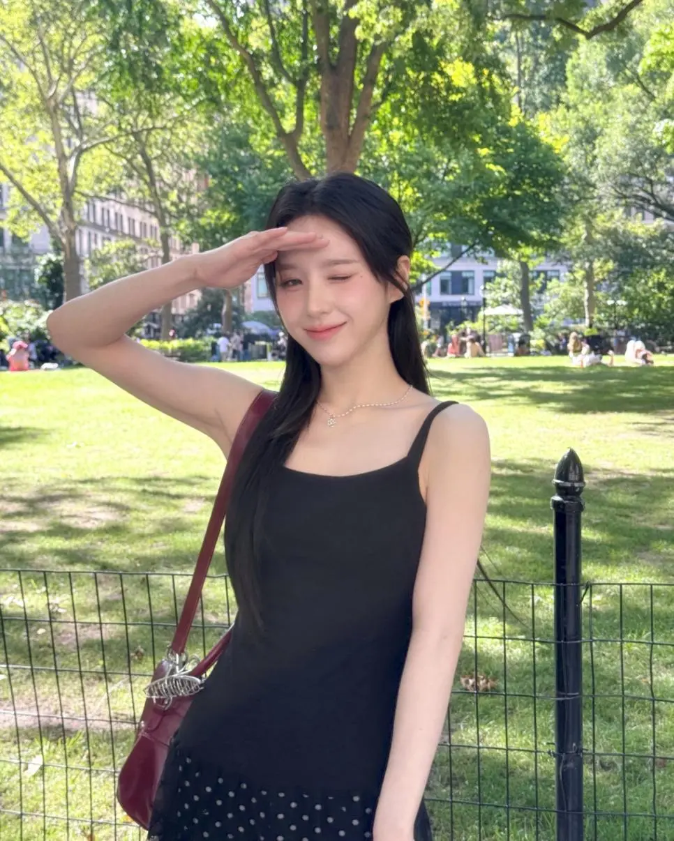 JbrEz.webp