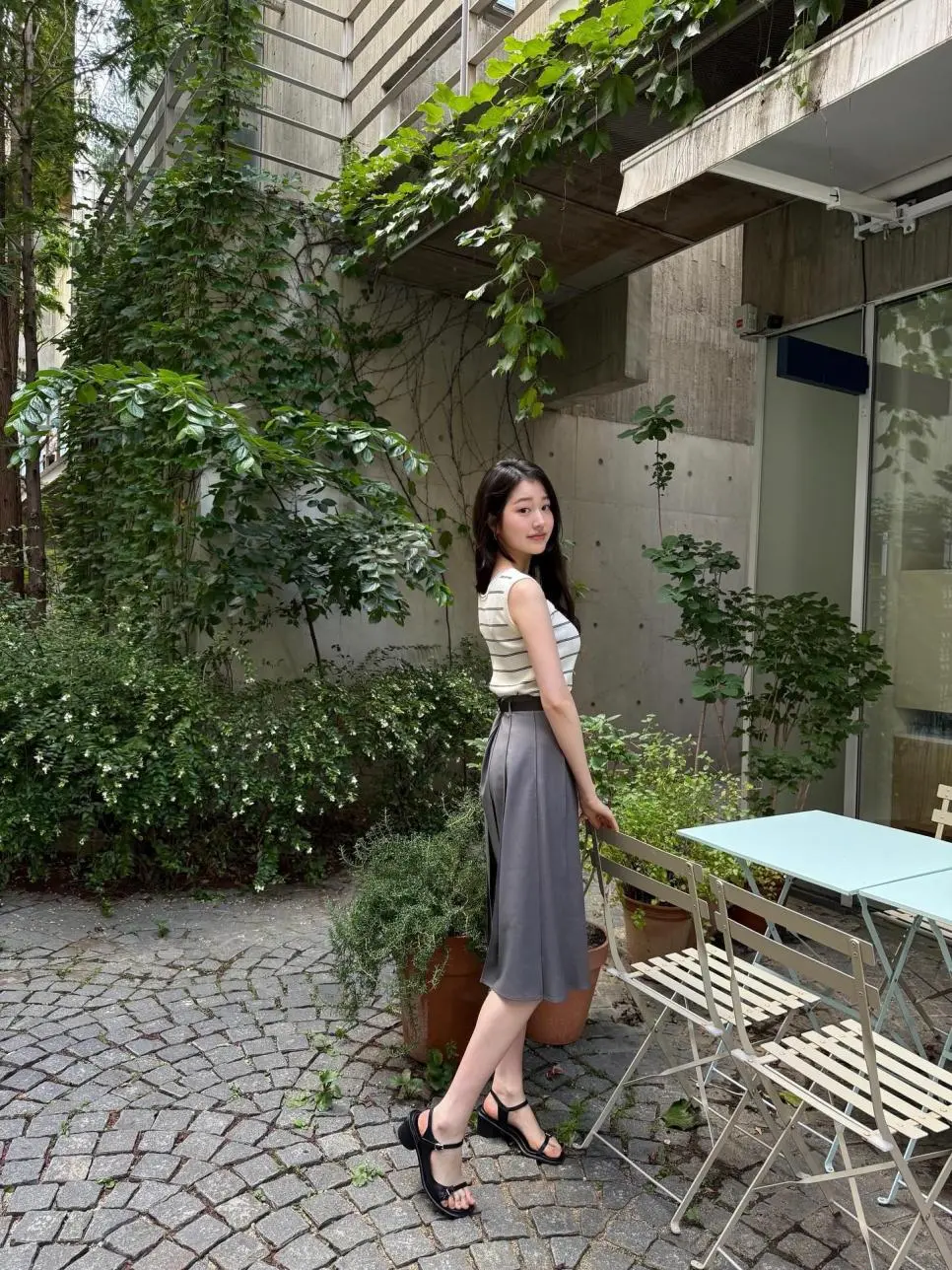 JcFbj.webp