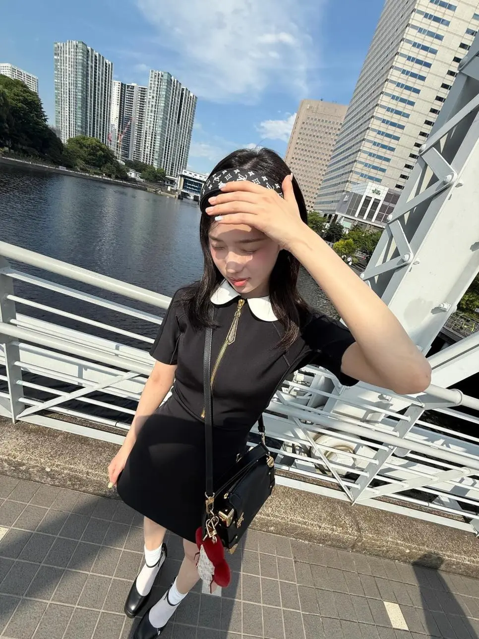JfHy1.webp