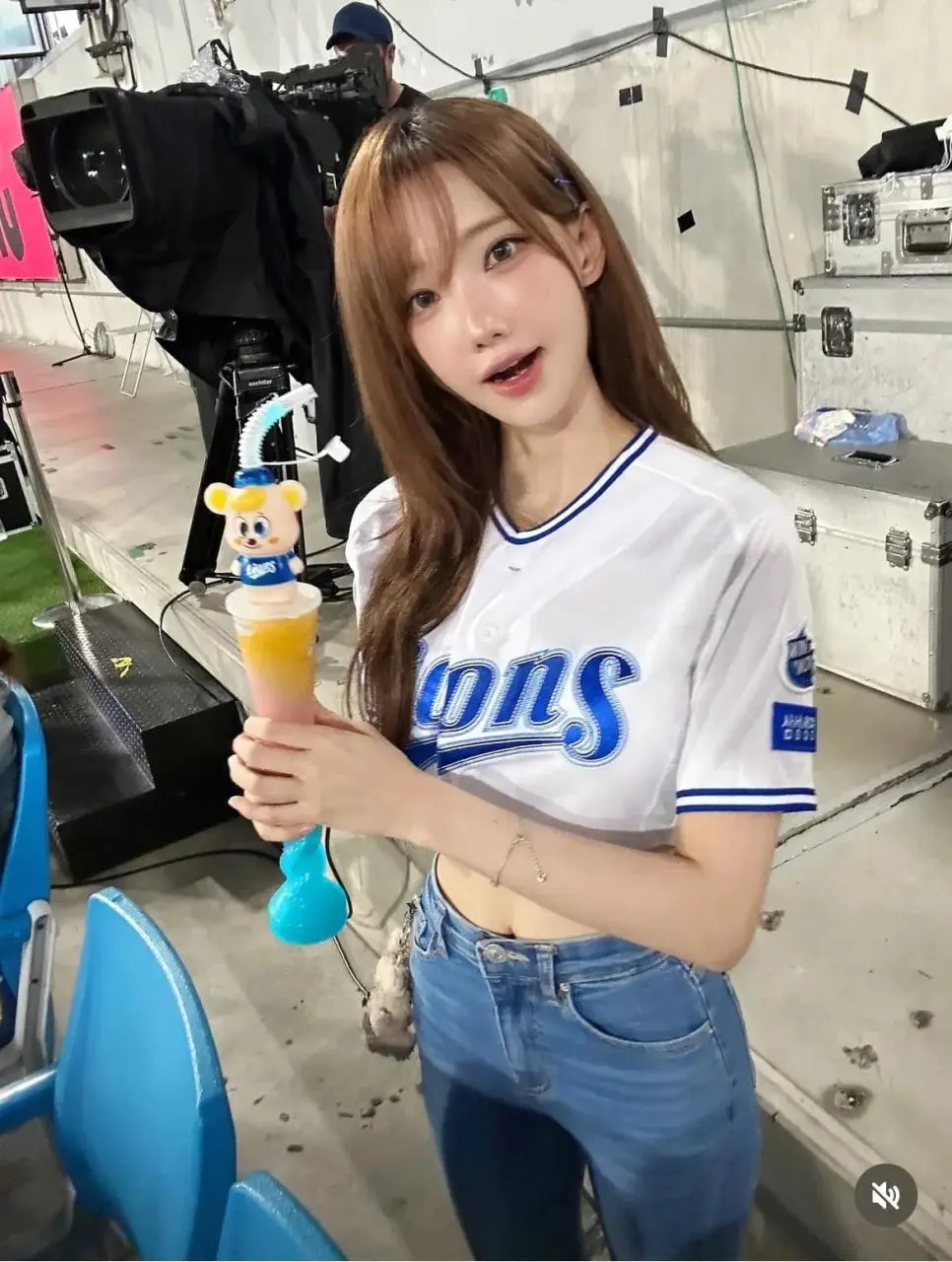 JfvZ0.webp