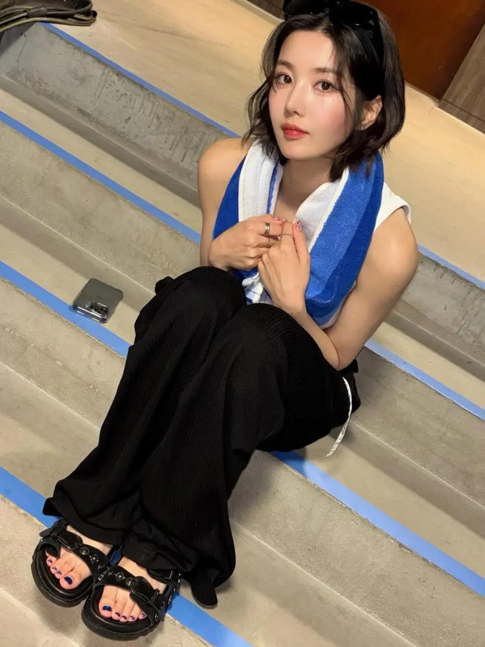 JgyYL.webp