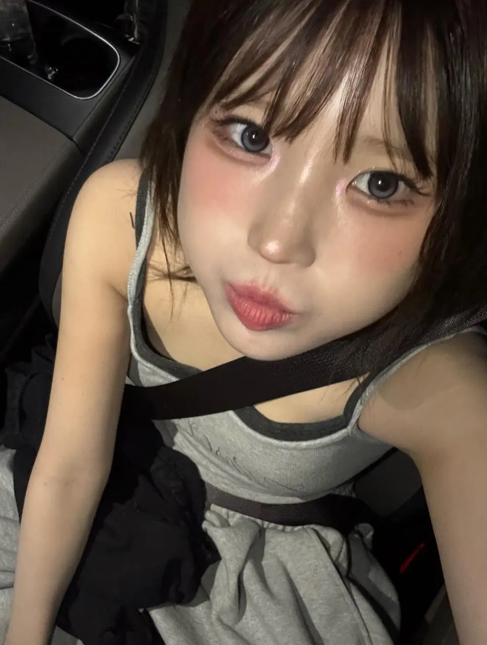 JhUTU.webp