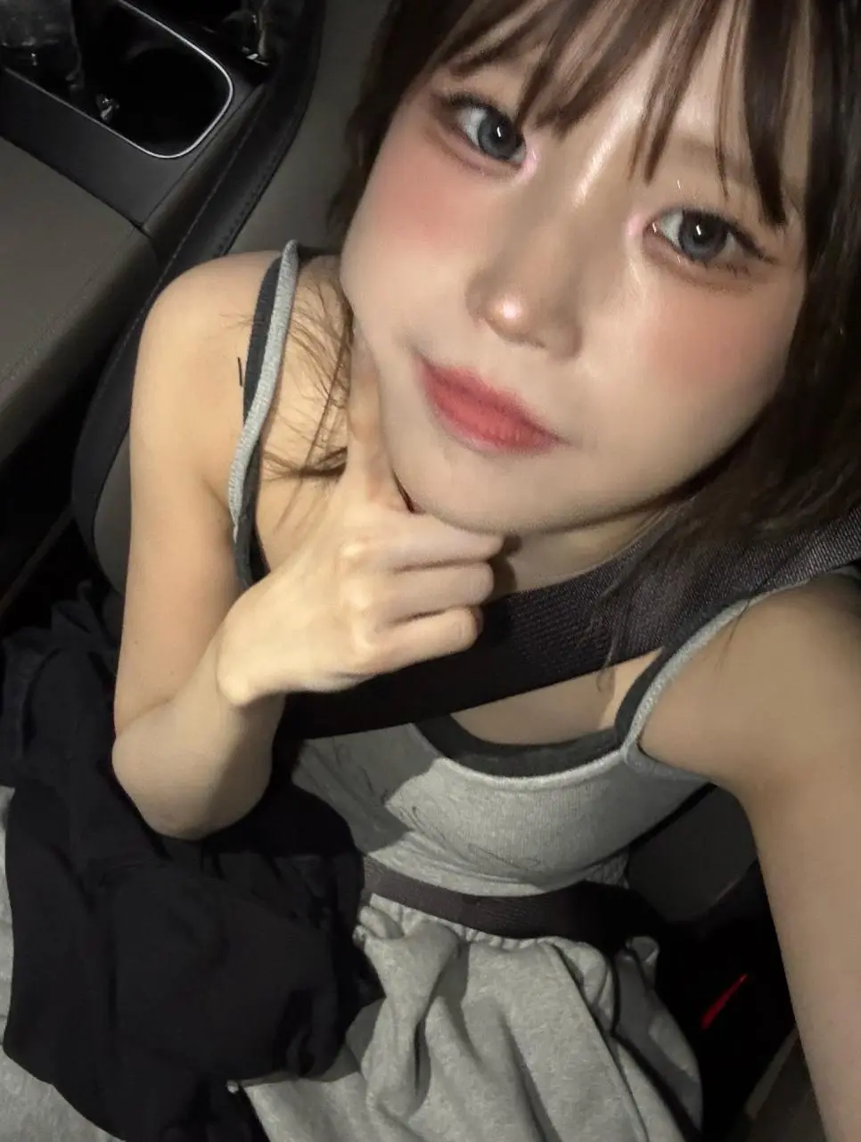 JhUTi.webp