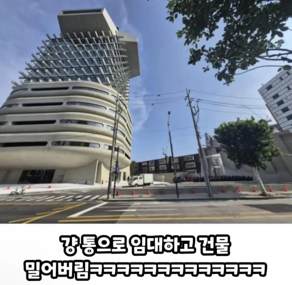 JkVif.webp