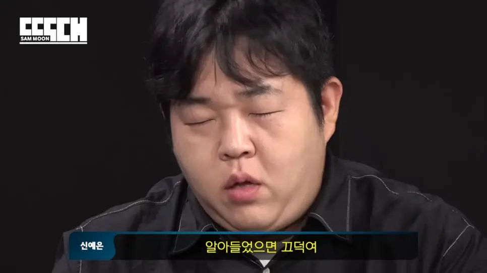 Jkm7d.webp