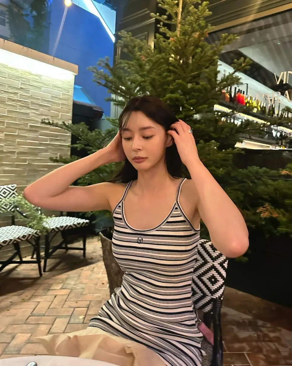 Jo521.webp