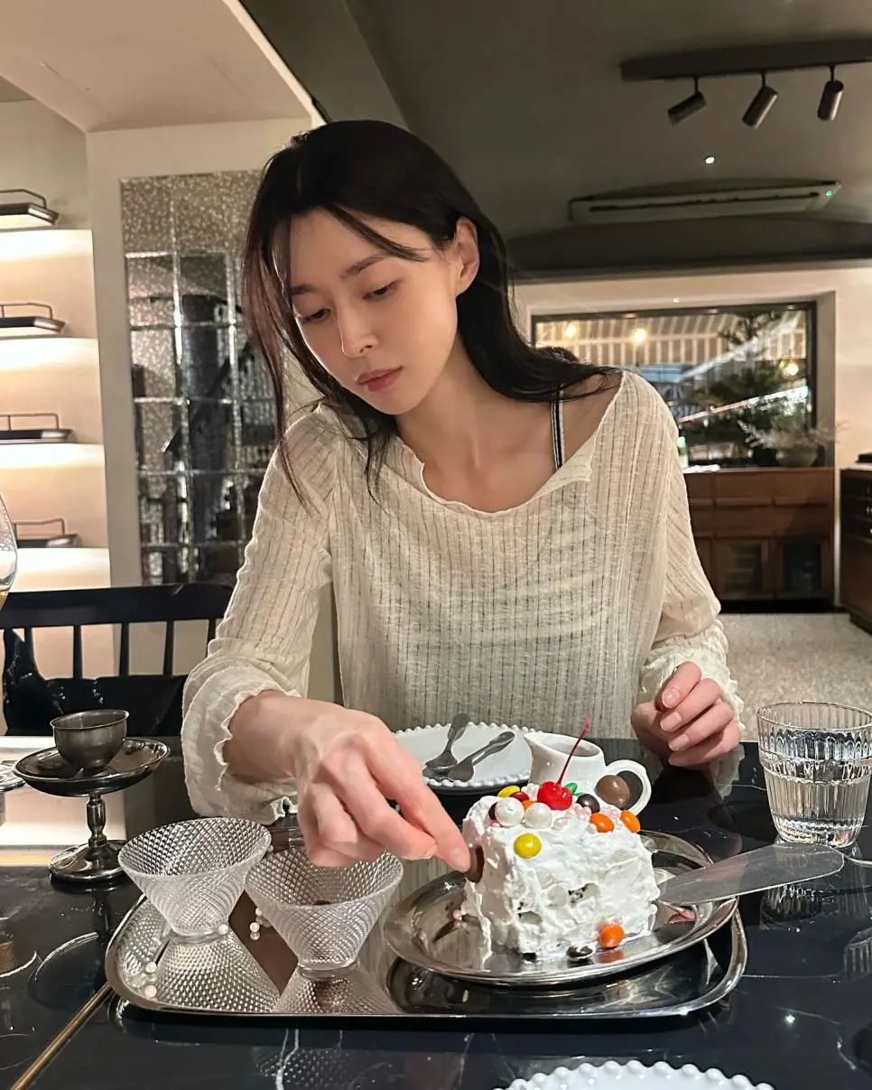 Jo527.webp