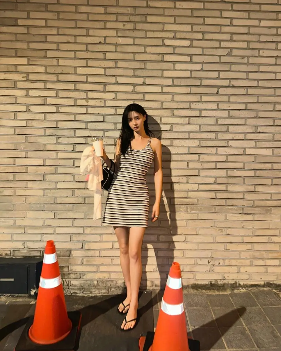 Jo52A.webp