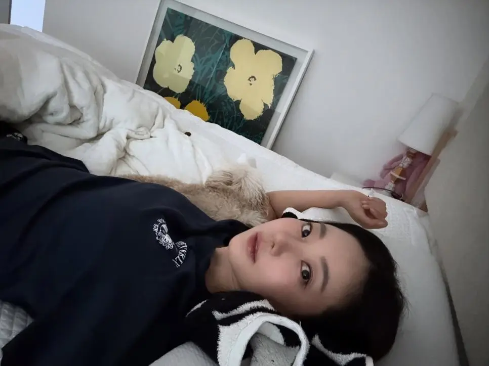 Jq8hR.webp