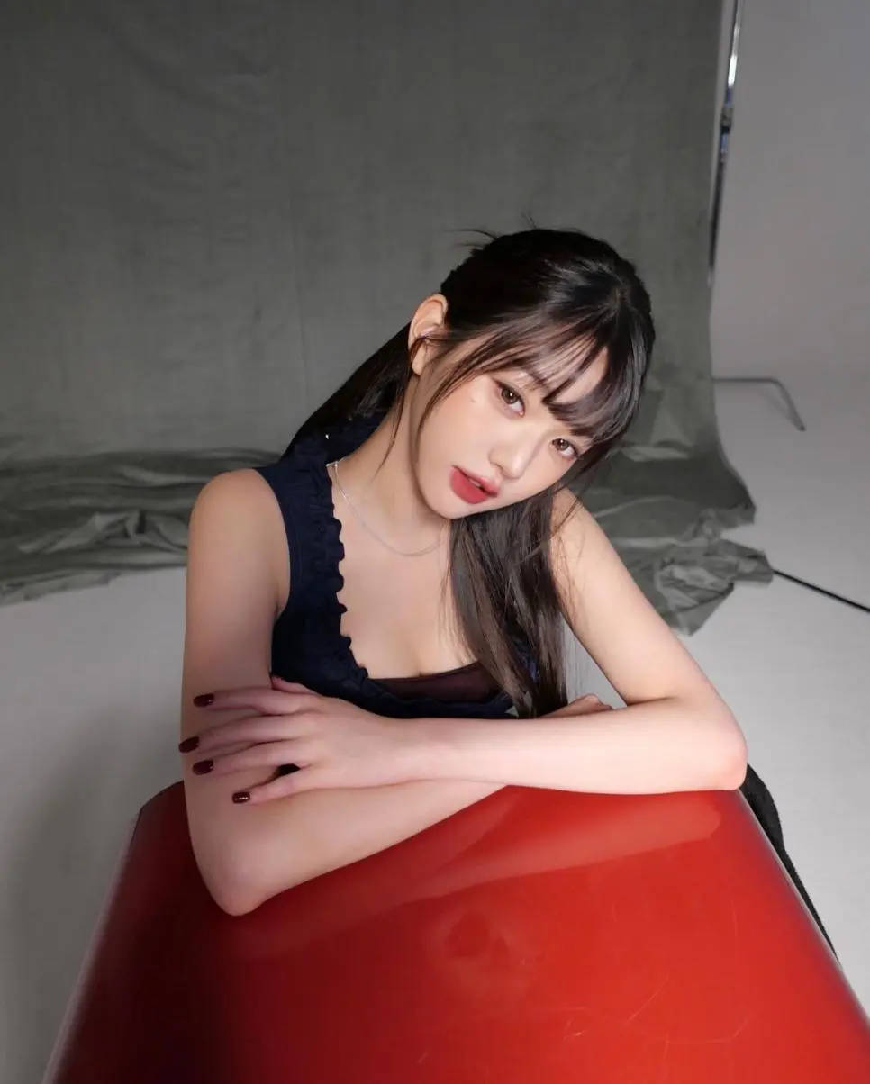 JsKGN.webp