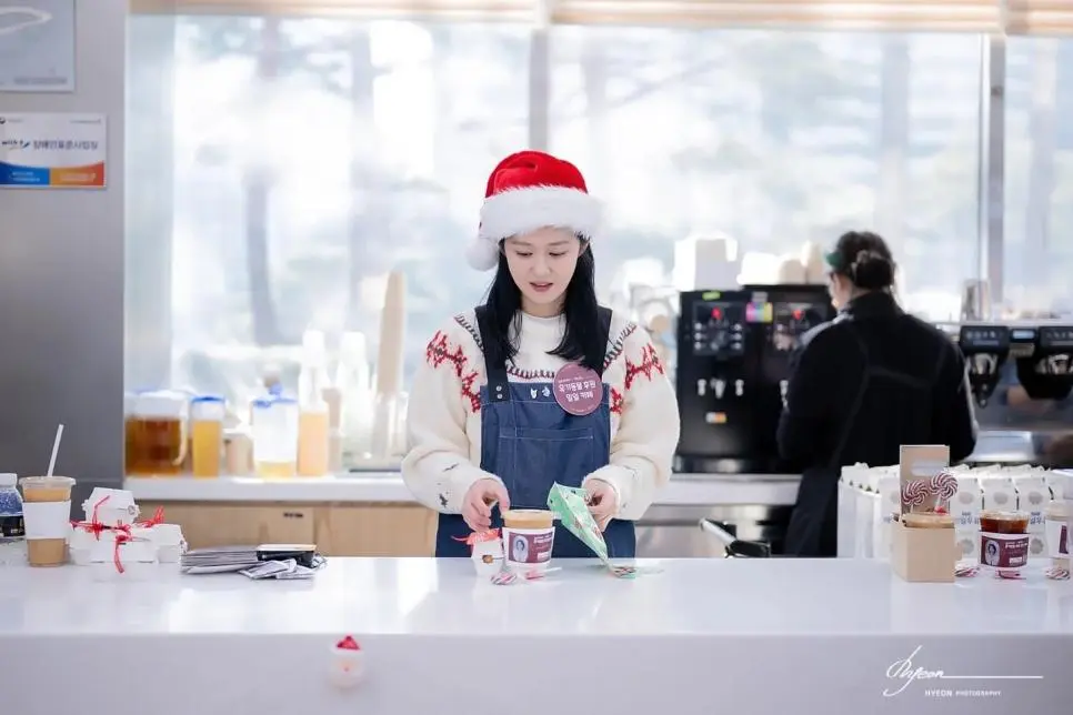 유기동물 후원 일일카페 바리스타 장나라 | 인스티즈