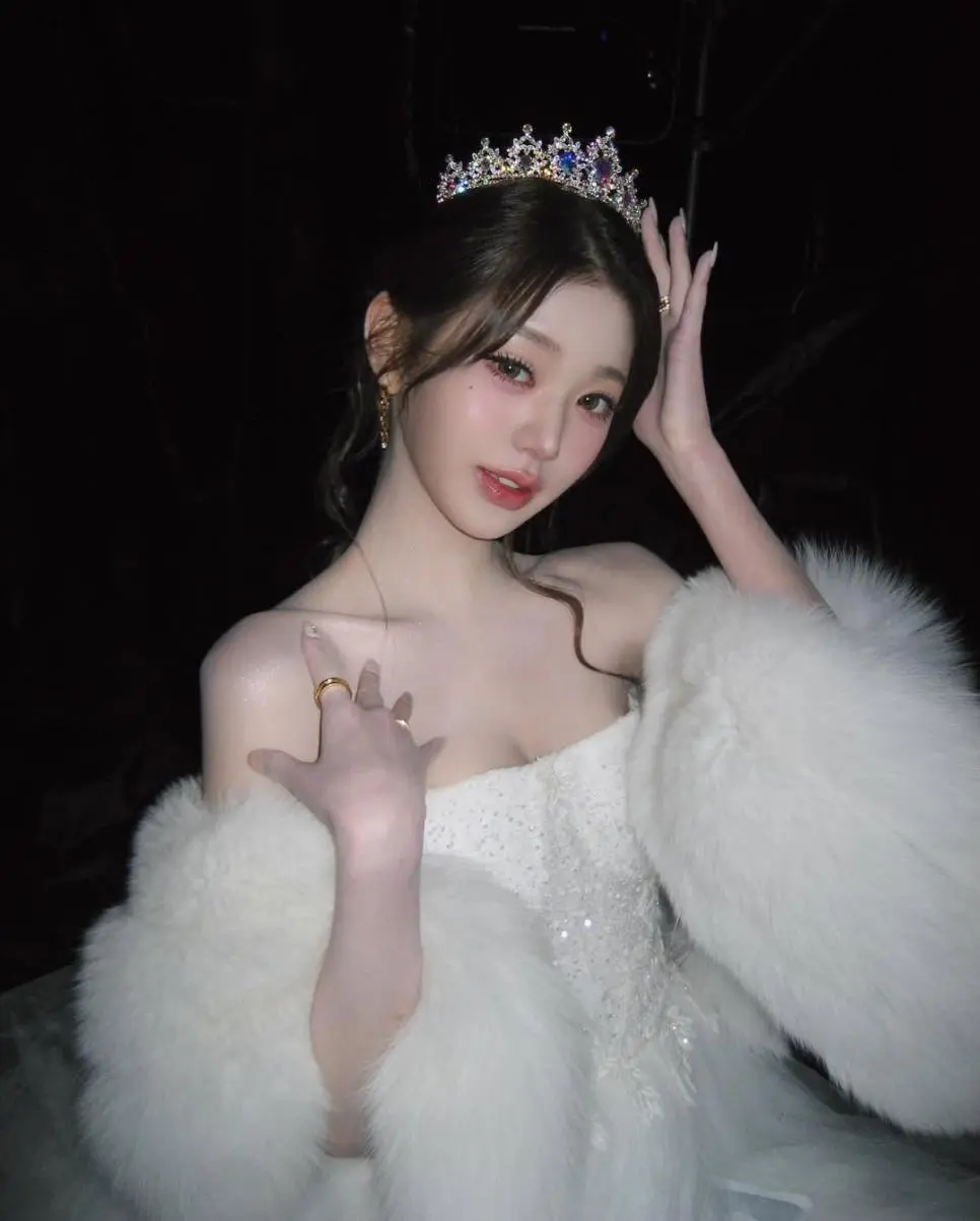 아이브 장원영 인스타 ❄️🪽✨️✨️ | 인스티즈