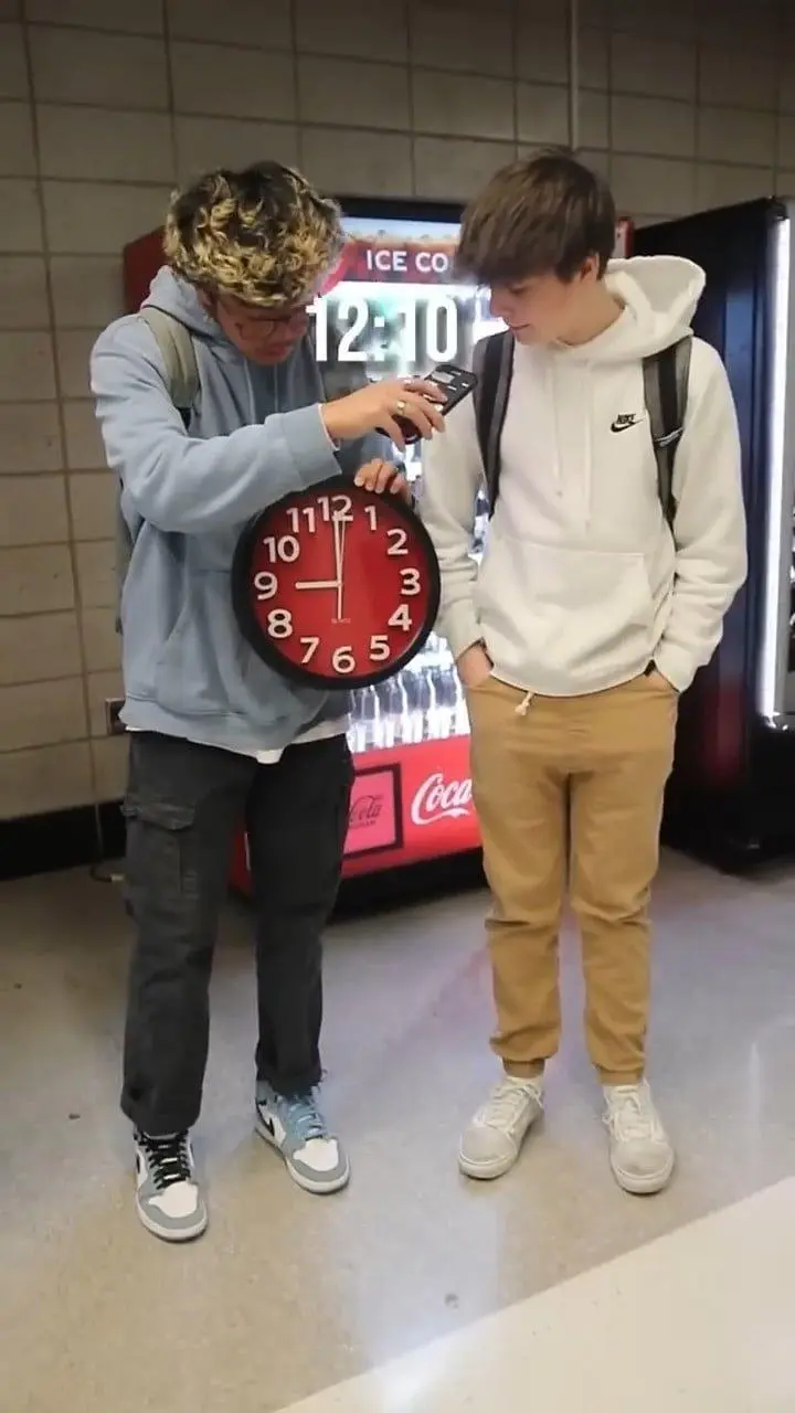 아날로그 시계 볼 줄 모르는 미국 고딩들 | mbong.kr 엠봉