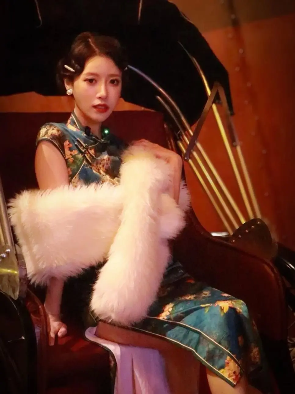 이미주 화양연화 오마주 사진 | mbong.kr 엠봉