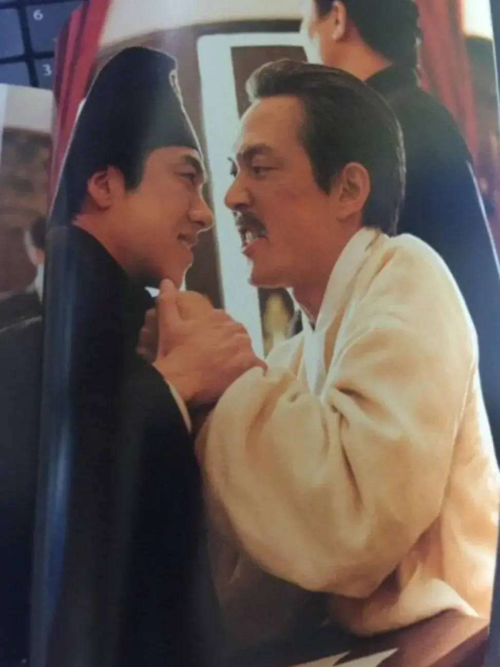 영화 ‘암살’에서 너무 사실적이라 삭제되었다는 장면.jpg | mbong.kr 엠봉