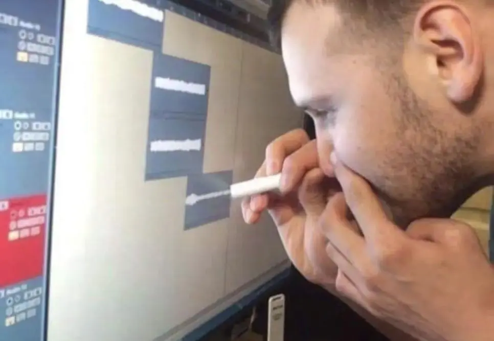 음악만이 나라에서 허락한 유일한 마약이니까... | mbong.kr 엠봉