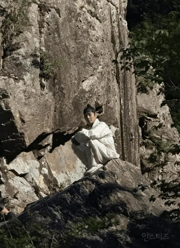 영월군이 박살낸 단종 유적지 낙화암 | mbong.kr 엠봉