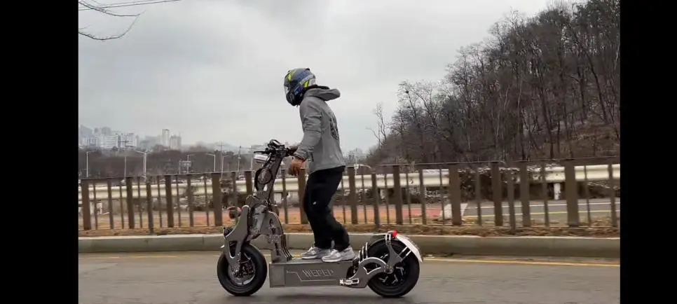 2000만원짜리 전동킥보드.jpg | mbong.kr 엠봉