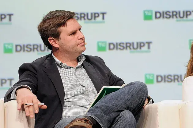 JD밴스 부통령 수염 없을때의 얼굴 | mbong.kr 엠봉