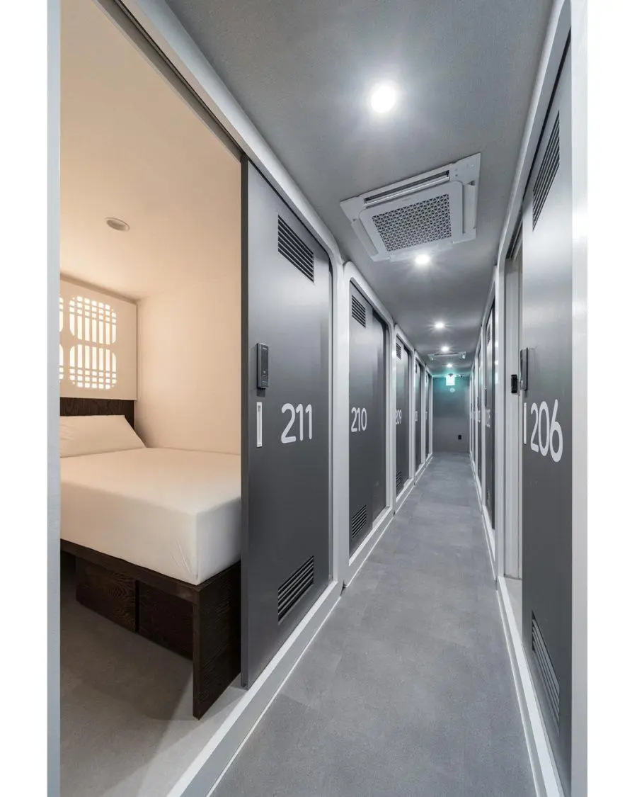 최근 난리라는 명동역 캡슐호텔.jpg | mbong.kr 엠봉