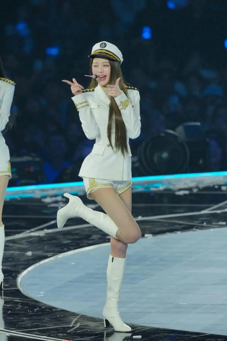 장원영 기럭지 ㅎㄷㄷㄷ | mbong.kr 엠봉