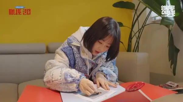 운전 습관이 너무 귀여운 박보영.jpg | mbong.kr 엠봉