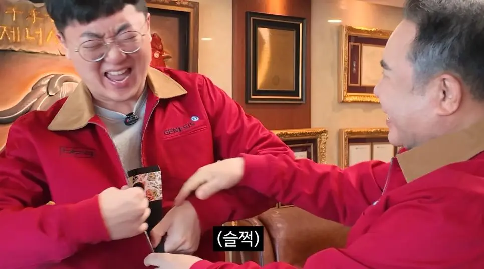 공무원이 아니라서 가능한것.jpg | mbong.kr 엠봉