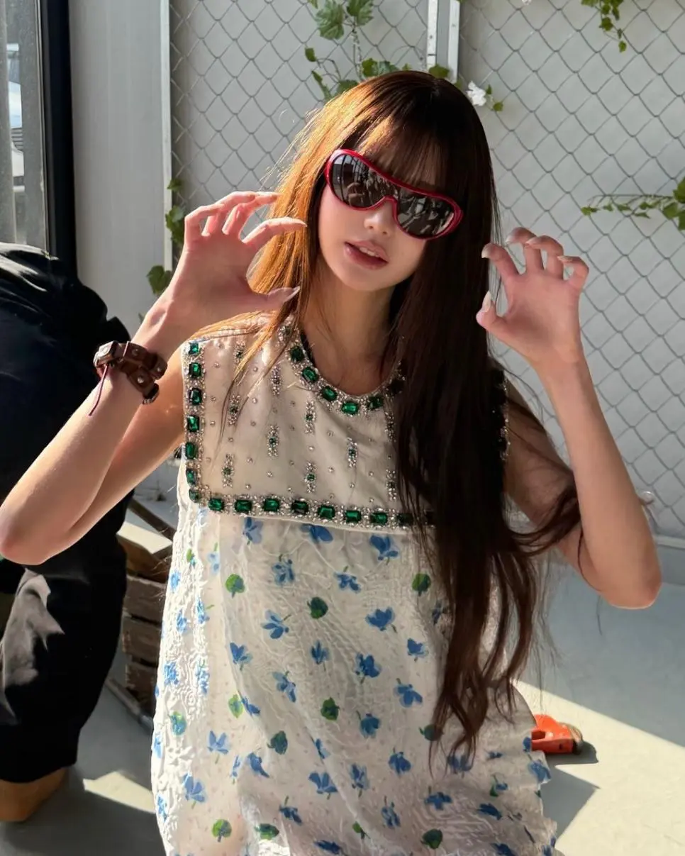 [더쿠 펌] 아이브 장원영 공주 인스타 업뎃 | mbong.kr 엠봉