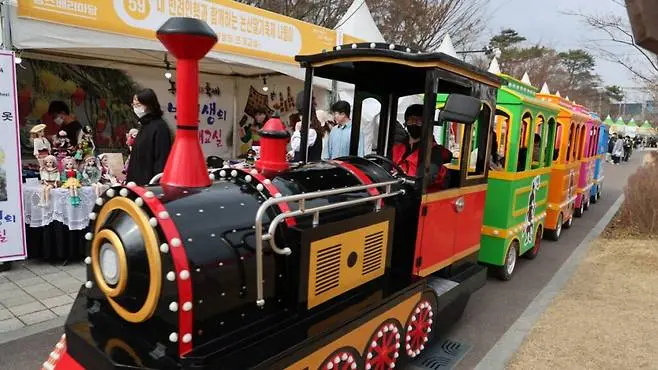 논산딸기축제에서 판매 한다는 딸기 먹거리 | mbong.kr 엠봉