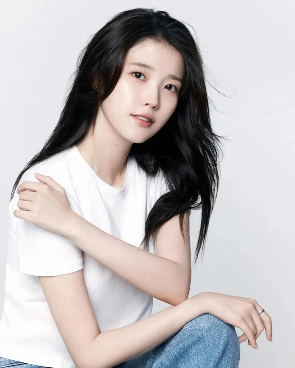 아이유 프로필 사진 이담오피셜 인스타 | mbong.kr 엠봉