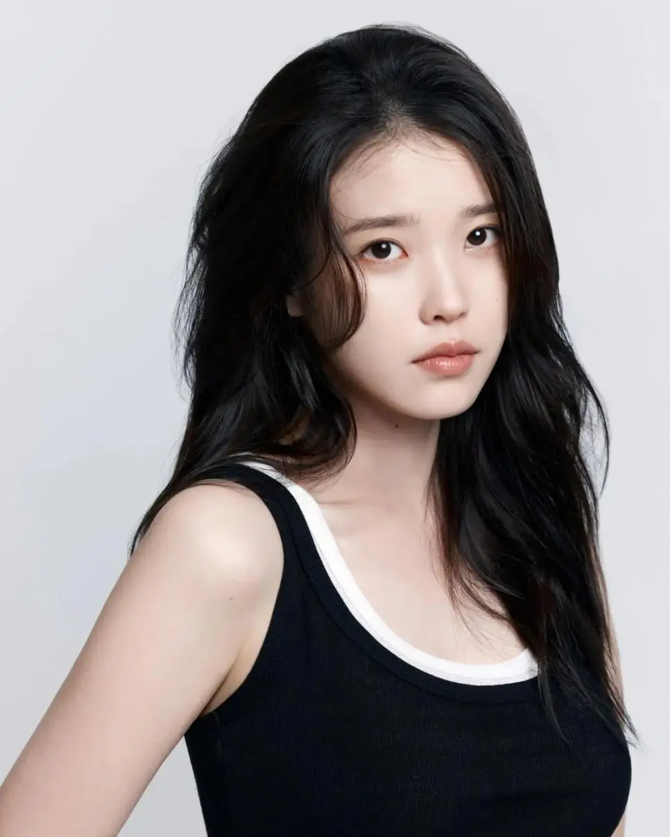 아이유 프로필 사진 이담오피셜 인스타 | mbong.kr 엠봉