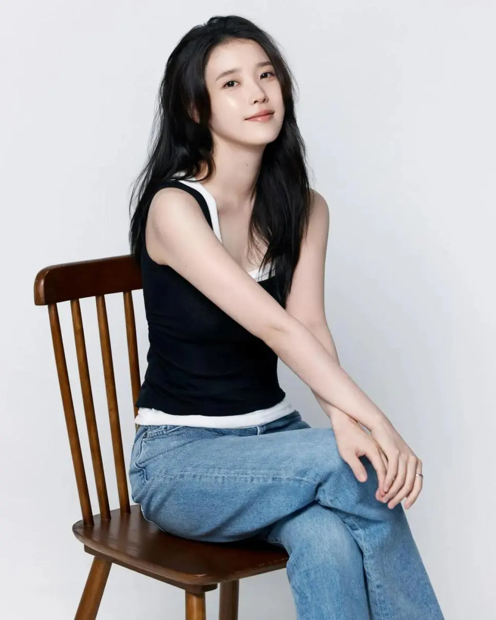 아이유 프로필 사진 이담오피셜 인스타 | mbong.kr 엠봉