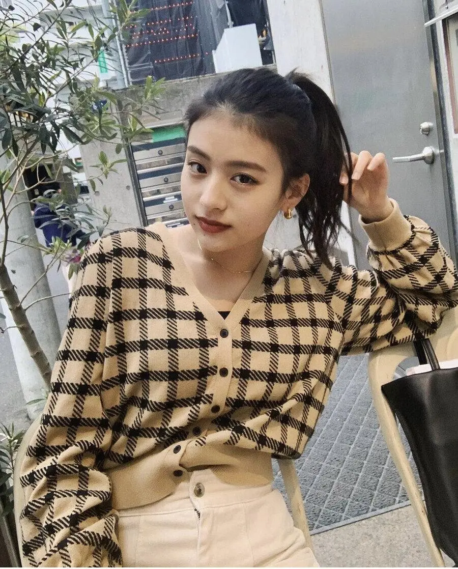 일본의 신세대 대표 비주얼 데구치 나츠키.gif | mbong.kr 엠봉