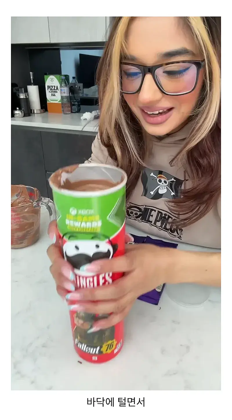 현재 가장 핫하게 SNS를 타고 확산되고 있는 유행 음식 | mbong.kr 엠봉