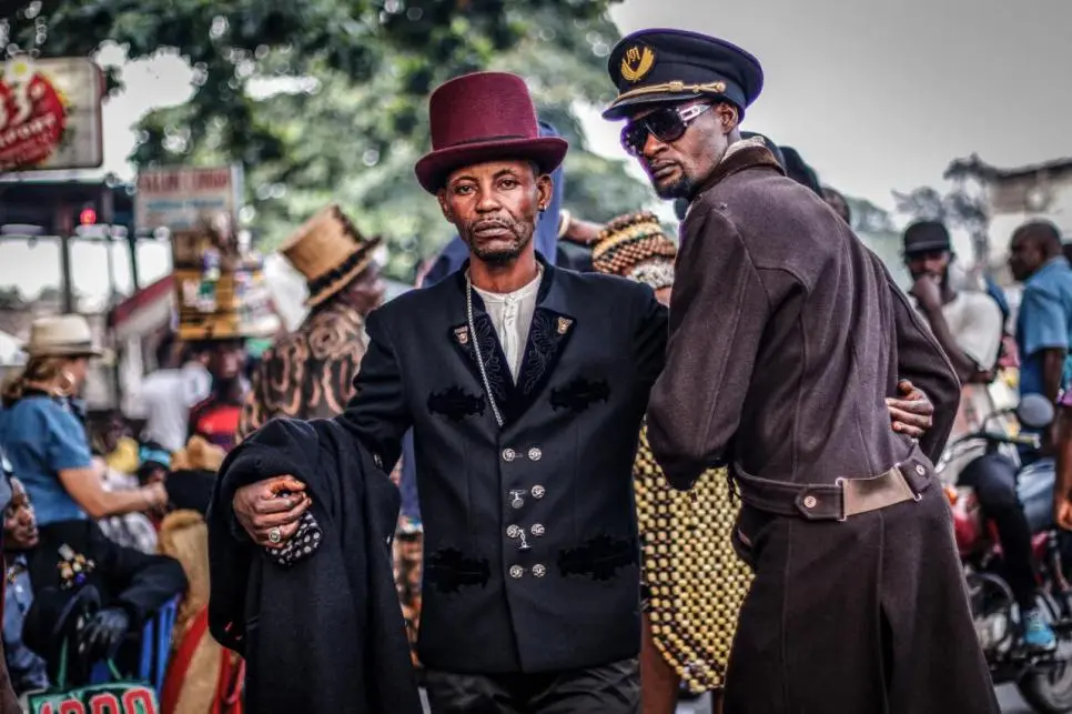 아프리카 콩고에서 유행 중인 패션 문화 | mbong.kr 엠봉