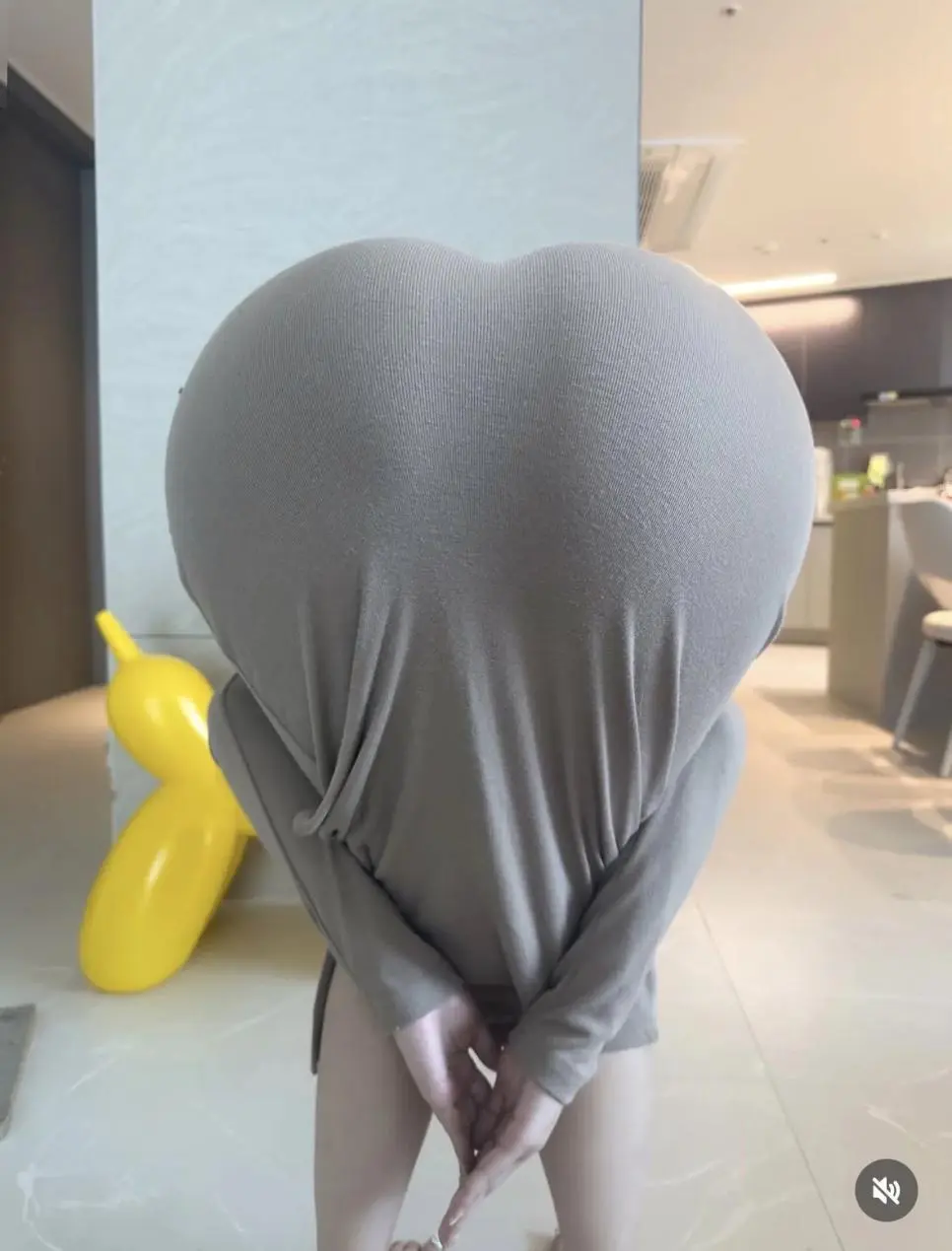 강인경이 올린 인스타 사진. | mbong.kr 엠봉