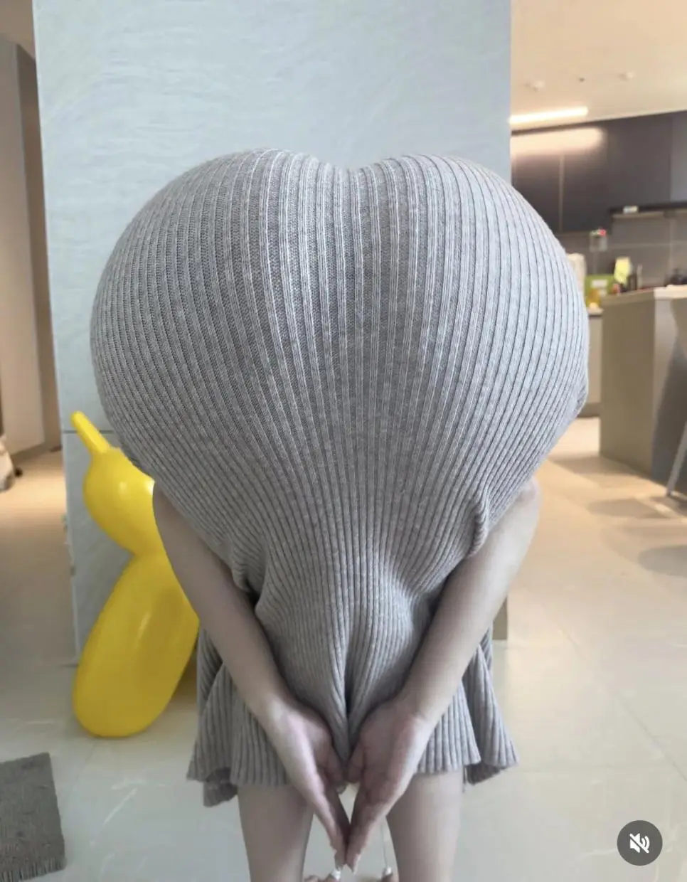 강인경이 올린 인스타 사진. | mbong.kr 엠봉