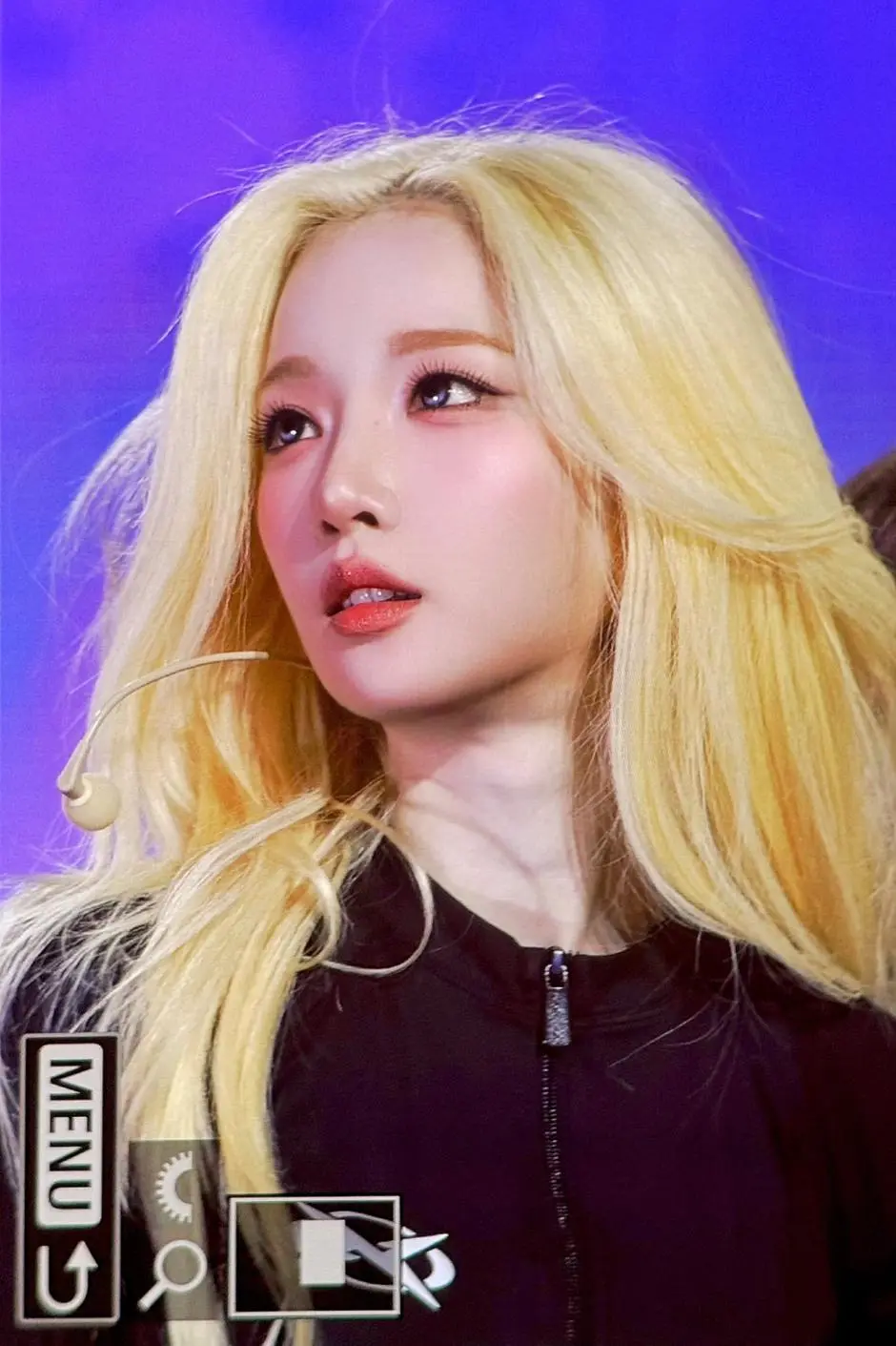 데뷔 후 첫 탈색 했는데 반응 좋은 트리플에스 김유연 | mbong.kr 엠봉