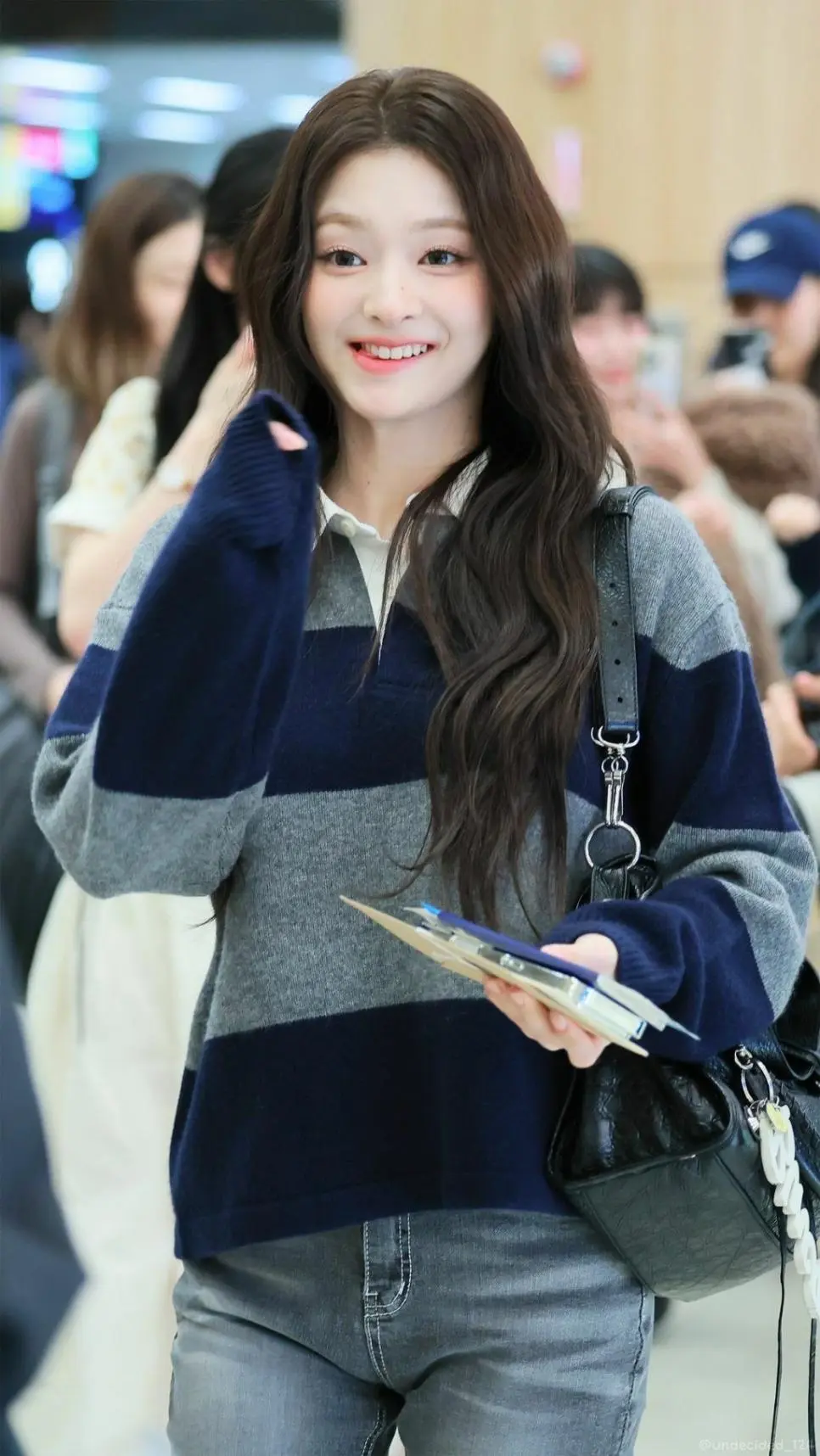 얼굴이 제법인 후로미스나인 이나경 근황.jpg | mbong.kr 엠봉