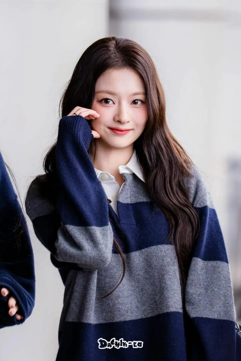 얼굴이 제법인 후로미스나인 이나경 근황.jpg | mbong.kr 엠봉